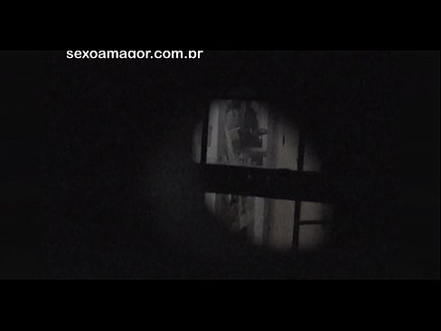 ❤️ Lourinho é secretamente filmado por um voyeur de bairro escondido atrás de tijolos ocos Porno real em porno pt-br.punkbass.ru ❌️❤